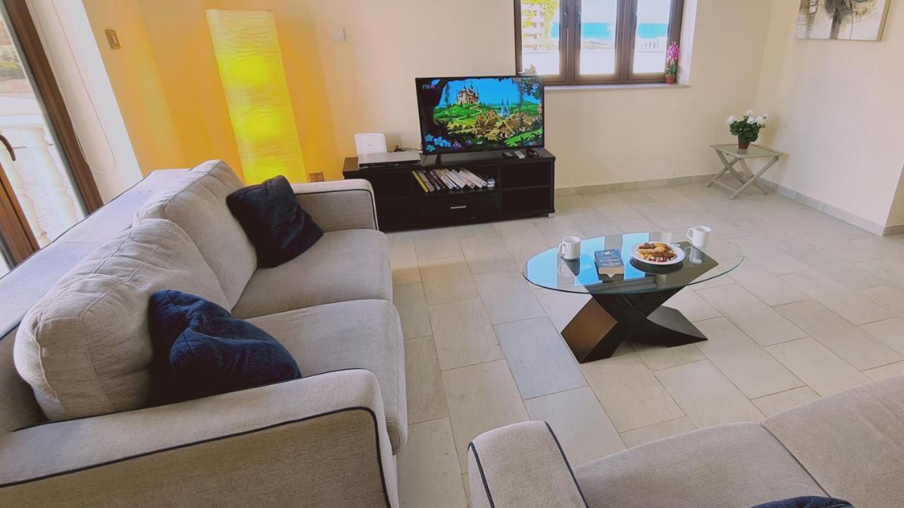 Stay Ocean View Villa พาราลิมนี ภายนอก รูปภาพ