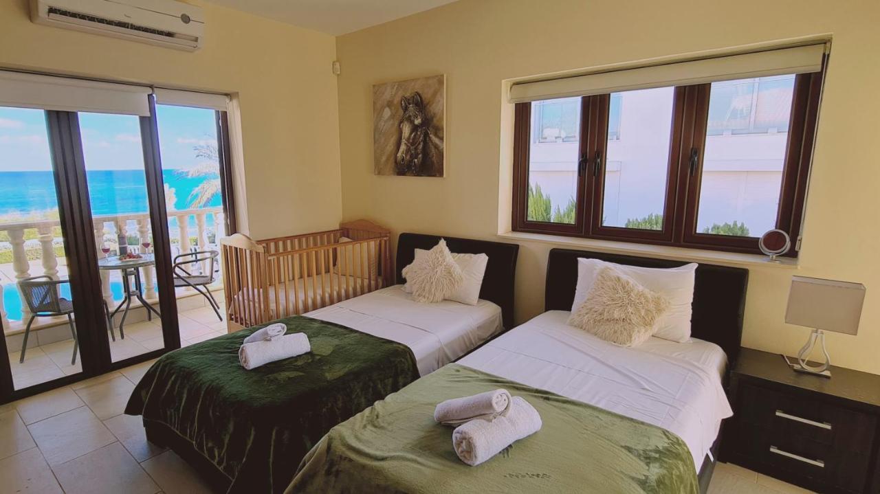Stay Ocean View Villa พาราลิมนี ภายนอก รูปภาพ